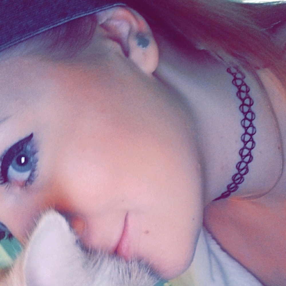 Meet your Posher, Marissa